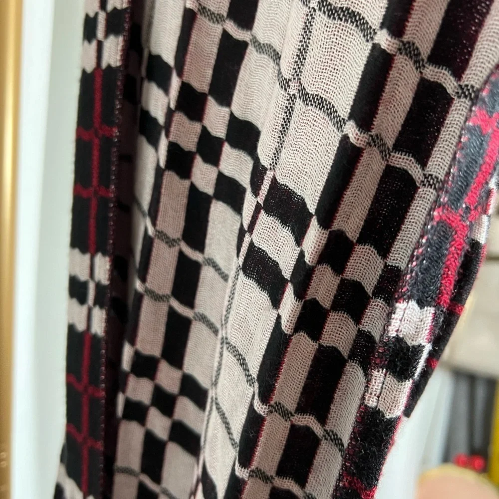 Forever Collectibles Chicago Blackhawks NHL Checkered Scarf
